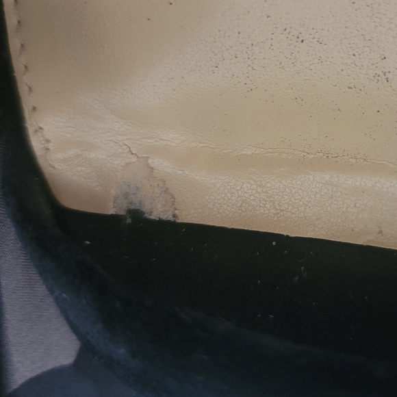 Imagine VINCE CAMUTO Devin Black Velvet Dress Sandals - Size 9.5 - Pre-owned - Picture 13 of 14